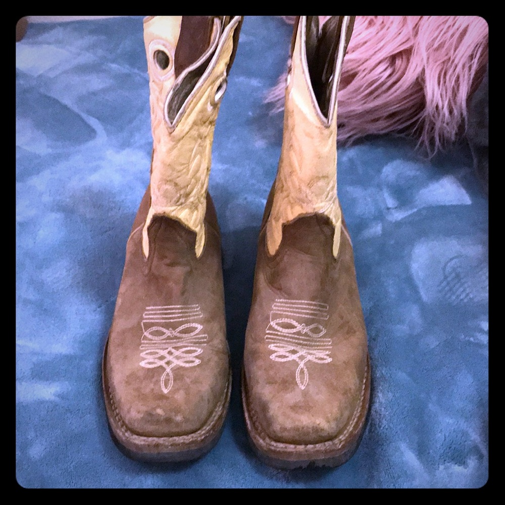 Serra boots